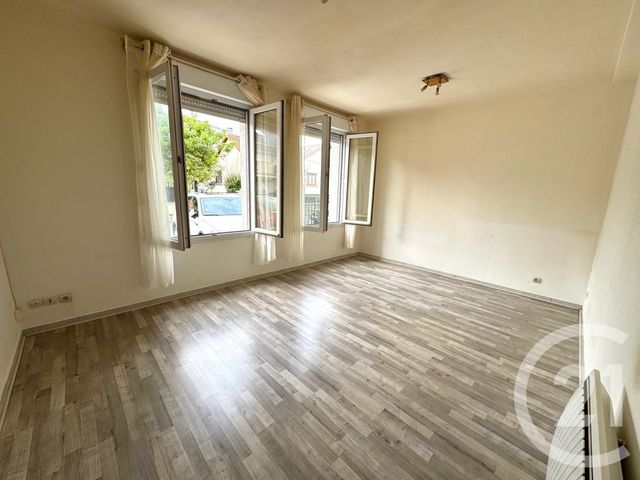 Appartement F1 à vendre - 1 pièce - 33 m2 - Viry Chatillon - 91 - ILE-DE-FRANCE