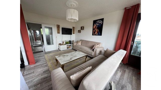 Afficher la photo en grand Appartement F4 à vendre - 4 pièces - 73,78 m2 - Viry Chatillon - 91 - ILE-DE-FRANCE