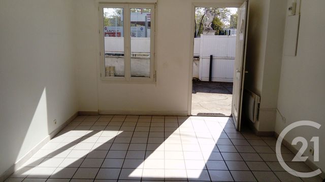 Appartement Studio à louer - 1 pièce - 24,95 m2 - Viry Chatillon - 91 - ILE-DE-FRANCE