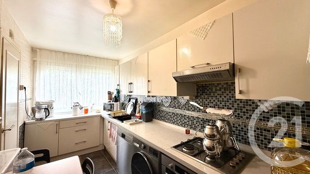 Appartement F5 à vendre - 5 pièces - 96 m2 - Ris Orangis - 91 - ILE-DE-FRANCE