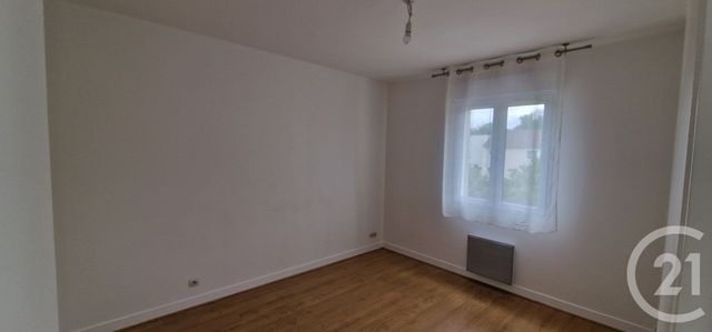 Afficher la photo en grand Appartement F2 à louer - 2 pièces - 49,97 m2 - Viry Chatillon - 91 - ILE-DE-FRANCE