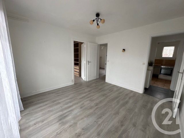 Appartement F3 à louer - 3 pièces - 46,88 m2 - Viry Chatillon - 91 - ILE-DE-FRANCE