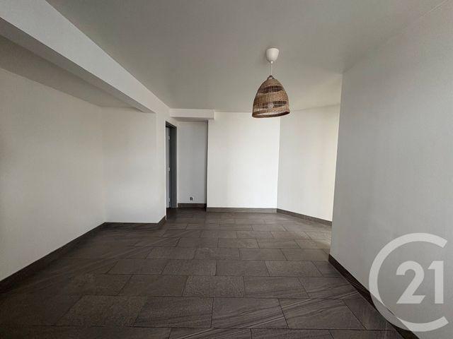 Appartement Studio &agrave; louer - 1 pi&egrave;ce - 38,28 m2 - Evry - 91 - ILE-DE-FRANCE