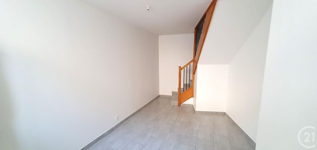 Appartement Triplex &agrave; louer - 2 pi&egrave;ces - 40,05 m2 - Viry Chatillon - 91 - ILE-DE-FRANCE