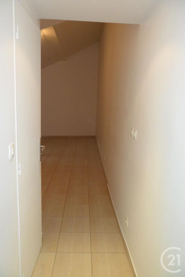 Appartement F1 &agrave; louer - 1 pi&egrave;ce - 23,70 m2 - Viry Chatillon - 91 - ILE-DE-FRANCE
