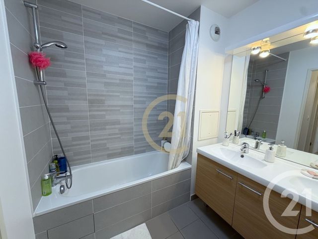 Appartement F3 &agrave; vendre - 3 pi&egrave;ces - 64,15 m2 - Chilly Mazarin - 91 - ILE-DE-FRANCE