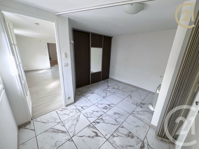 Maison &agrave; louer - 3 pi&egrave;ces - 55,07 m2 - Viry Chatillon - 91 - ILE-DE-FRANCE