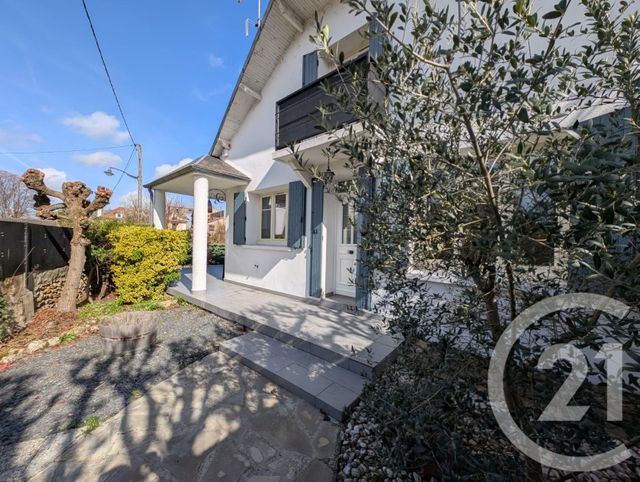 Maison &agrave; louer - 6 pi&egrave;ces - 146,99 m2 - Corbeil Essonnes - 91 - ILE-DE-FRANCE