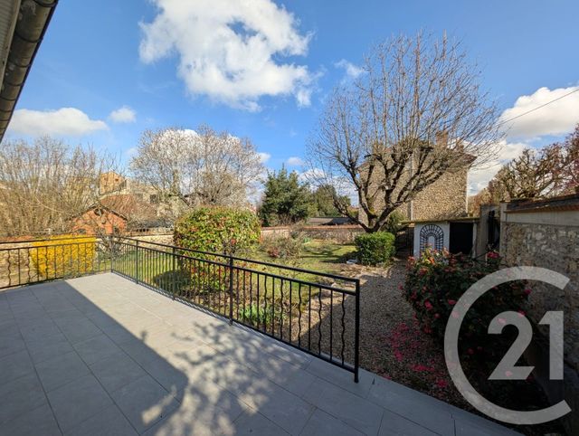 Maison &agrave; louer - 6 pi&egrave;ces - 146,99 m2 - Corbeil Essonnes - 91 - ILE-DE-FRANCE