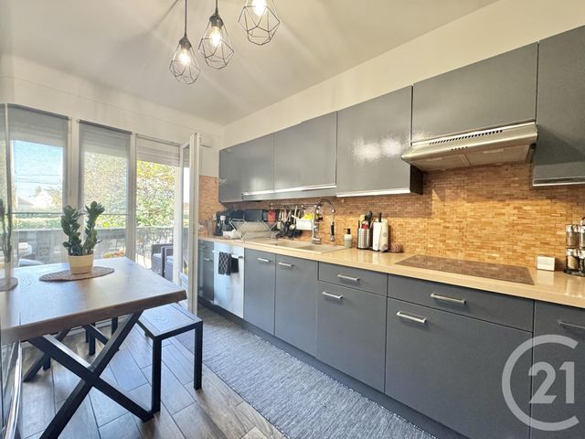 Appartement F3 à vendre - 3 pièces - 75 m2 - Paray Vieille Poste - 91 - ILE-DE-FRANCE