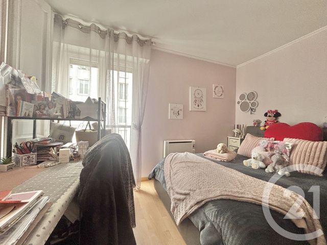 Appartement F3 à vendre - 3 pièces - 71,70 m2 - Thiais - 94 - ILE-DE-FRANCE