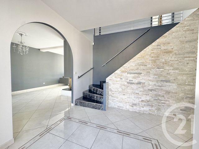 Maison à vendre - 8 pièces - 230 m2 - Ris Orangis - 91 - ILE-DE-FRANCE