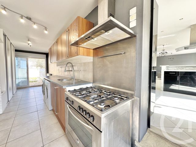 Maison à vendre - 8 pièces - 230 m2 - Ris Orangis - 91 - ILE-DE-FRANCE