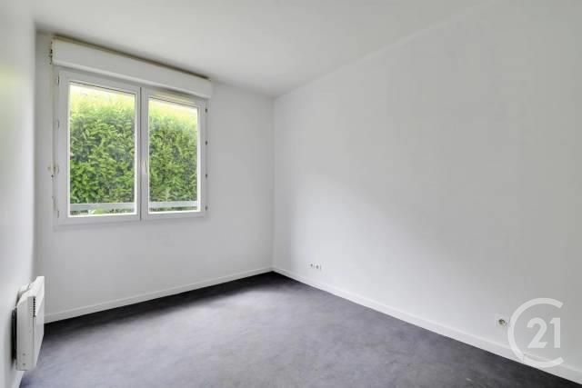 Afficher la photo en grand Appartement F4 à vendre - 4 pièces - 71,40 m2 - Massy - 91 - ILE-DE-FRANCE