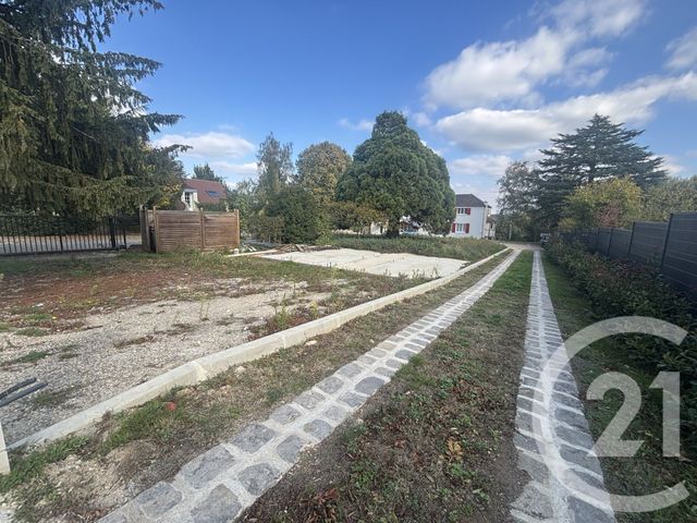 Terrain à vendre - 1037 m2 - Corbeil Essonnes - 91 - ILE-DE-FRANCE