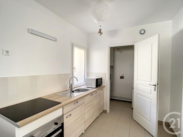 Appartement F2 &agrave; louer - 2 pi&egrave;ces - 40,82 m2 - Villeneuve Le Roi - 94 - ILE-DE-FRANCE