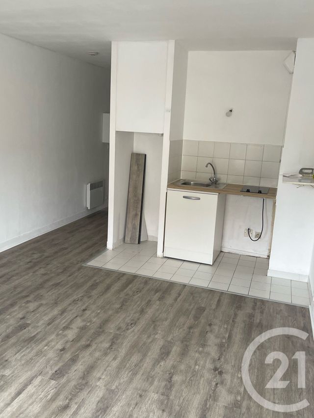 Appartement Studio à louer SAVIGNY SUR ORGE