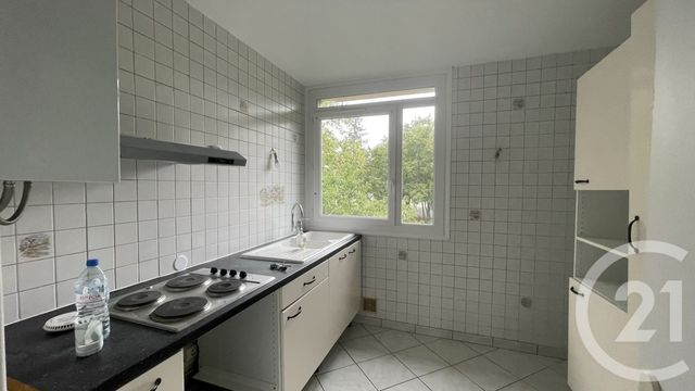 Appartement F3 &agrave; louer - 3 pi&egrave;ces - 54,95 m2 - Savigny Sur Orge - 91 - ILE-DE-FRANCE