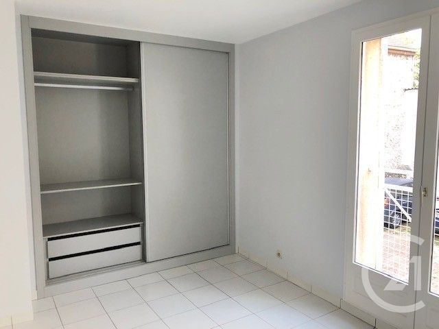 Appartement F2 &agrave; louer - 2 pi&egrave;ces - 45,75 m2 - Savigny Sur Orge - 91 - ILE-DE-FRANCE