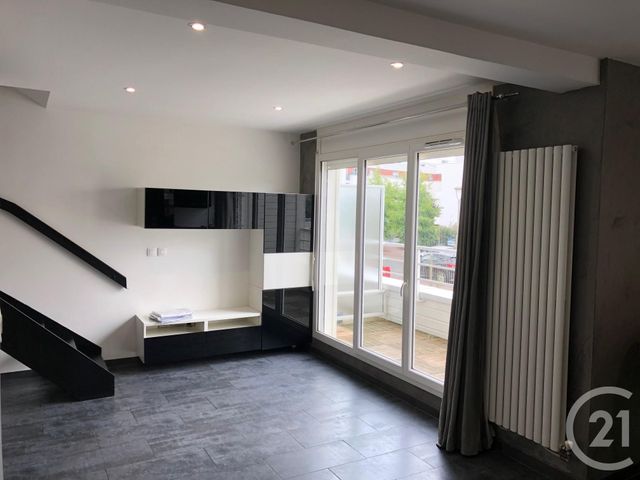 Appartement F3 à louer - 3 pièces - 58,76 m2 - Corbeil Essonnes - 91 - ILE-DE-FRANCE