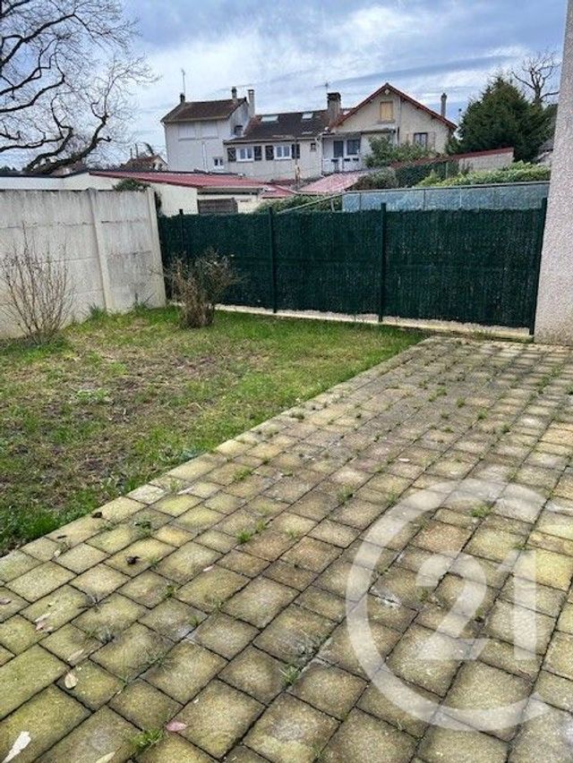 Maison à louer - 4 pièces - 91,07 m2 - Ste Genevieve Des Bois - 91 - ILE-DE-FRANCE