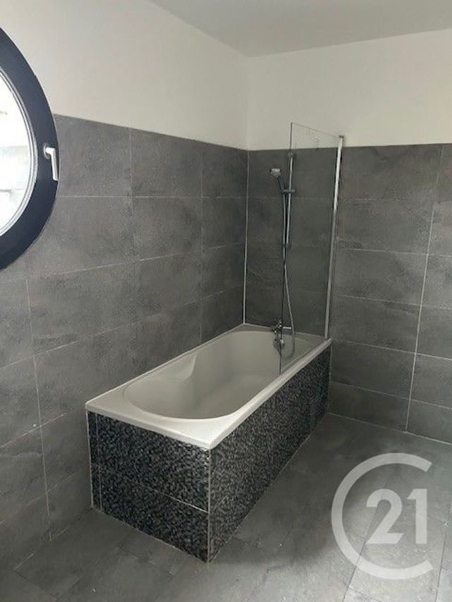 Maison à louer - 4 pièces - 91,07 m2 - Ste Genevieve Des Bois - 91 - ILE-DE-FRANCE